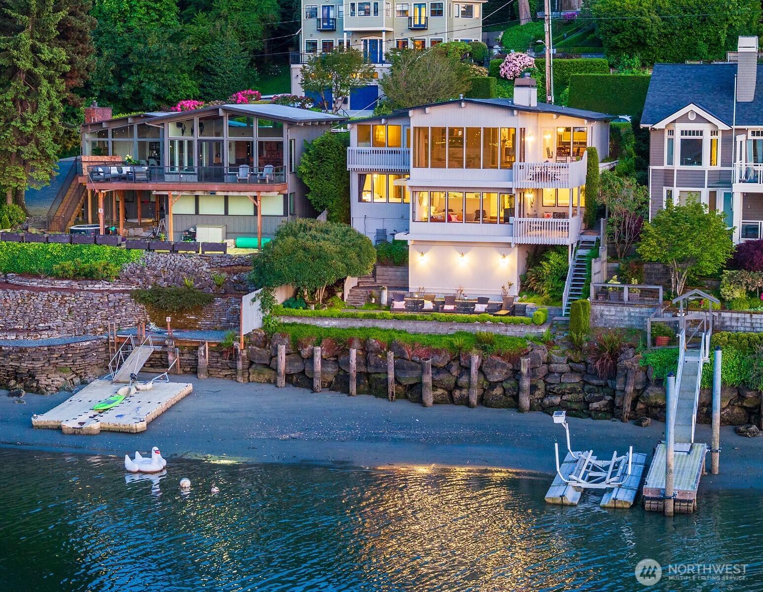 3510 W Commodore Way Seattle WA 98199