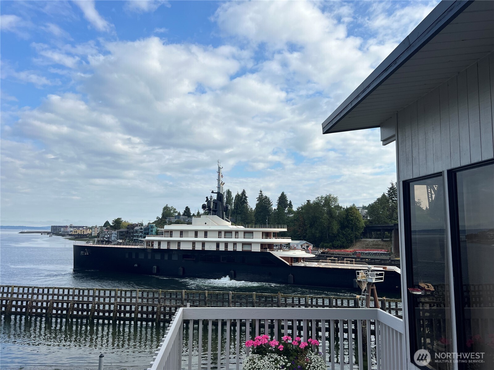 3510 W Commodore Way Seattle WA 98199