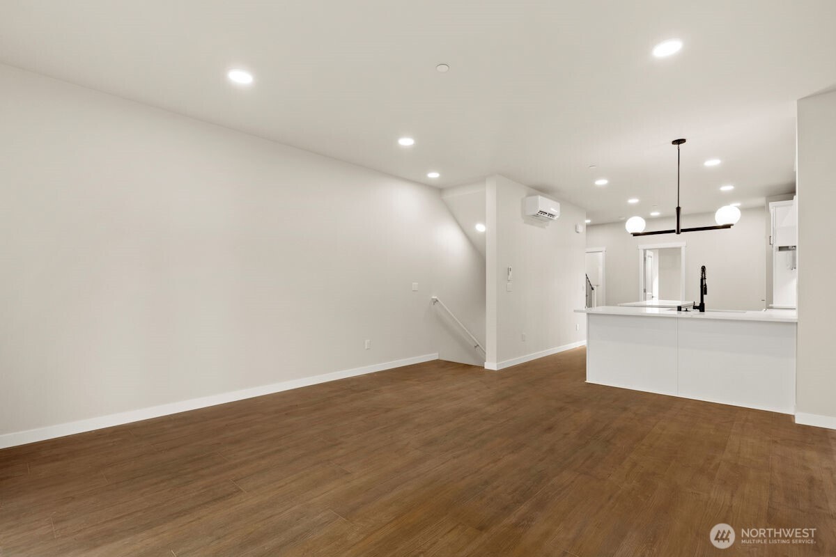 16823 Alder Way Lynnwood WA 98037