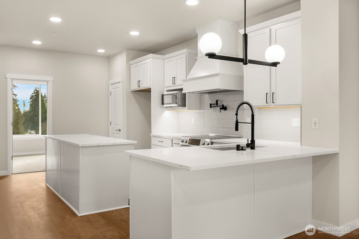 16823 Alder Way Lynnwood WA 98037