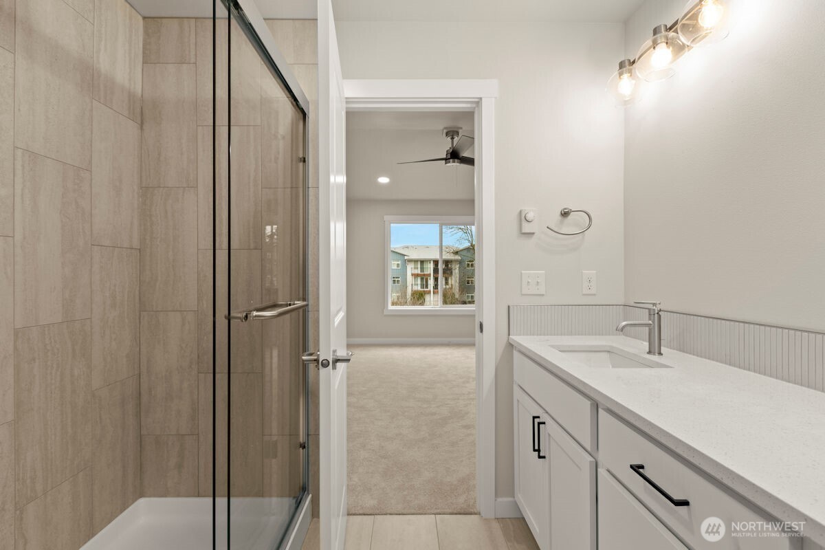 16823 Alder Way Lynnwood WA 98037
