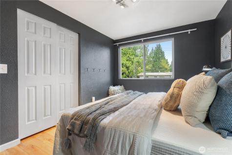 15641 SE 24th Street Bellevue WA 98008