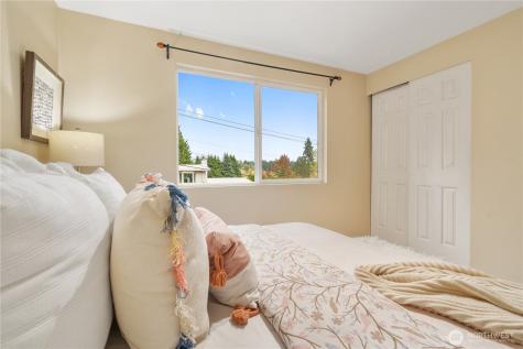 15641 SE 24th Street Bellevue WA 98008