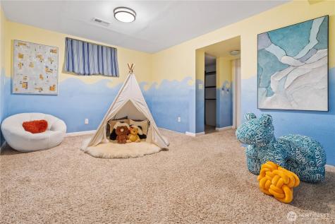 15641 SE 24th Street Bellevue WA 98008