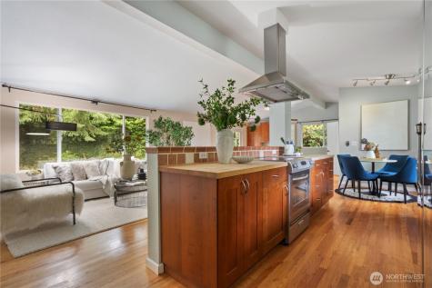 15641 SE 24th Street Bellevue WA 98008