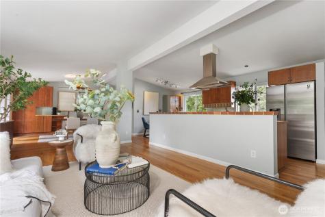 15641 SE 24th Street Bellevue WA 98008