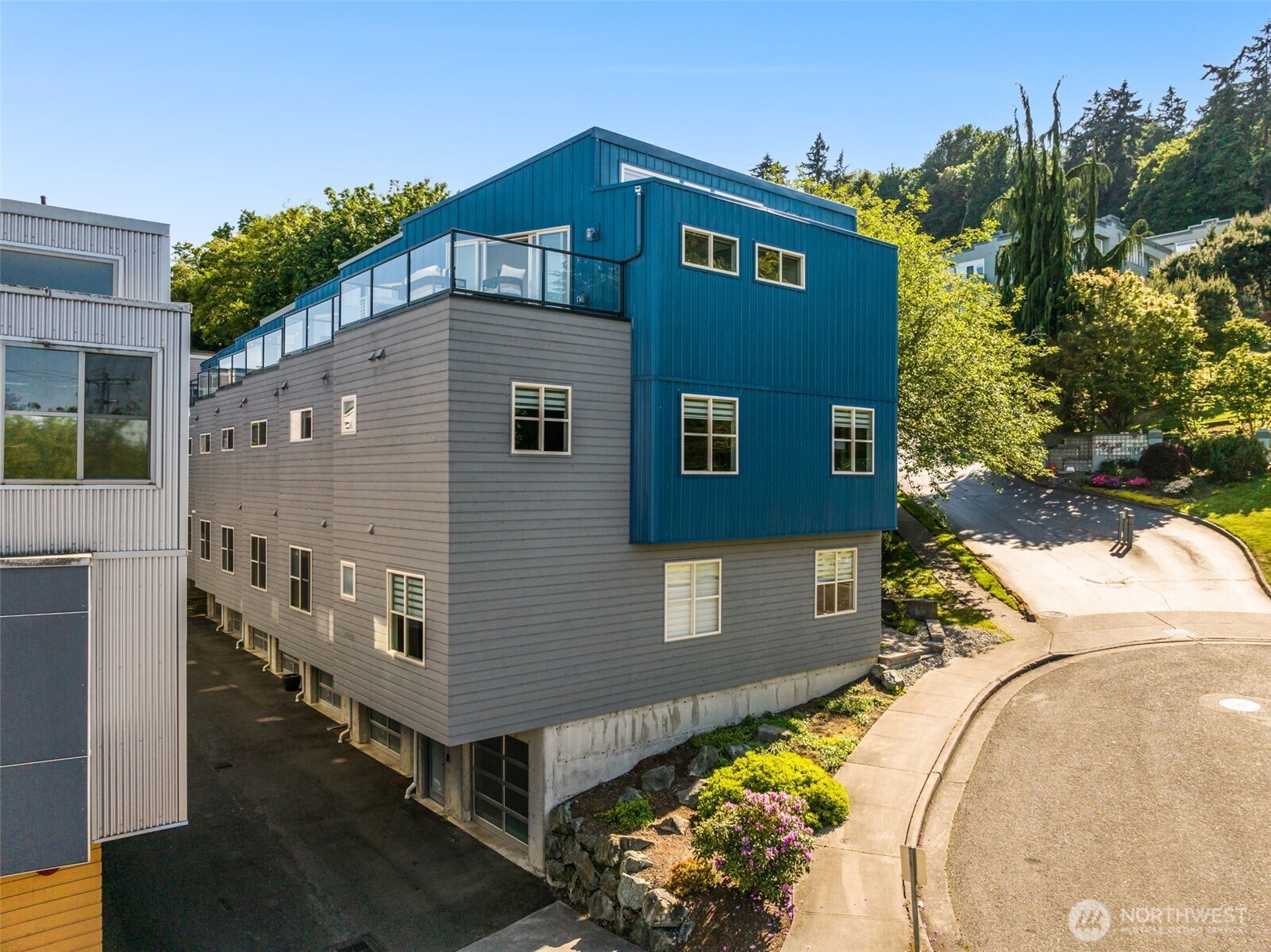2371 Harbor Avenue SW Seattle WA 98126