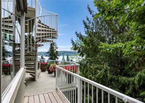 1120 W Lake Sammamish Parkway SE Bellevue WA 98008