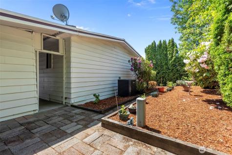 11436 SE 208th Street Kent WA 98031