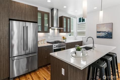 4221 Evanston Avenue N Seattle WA 98103