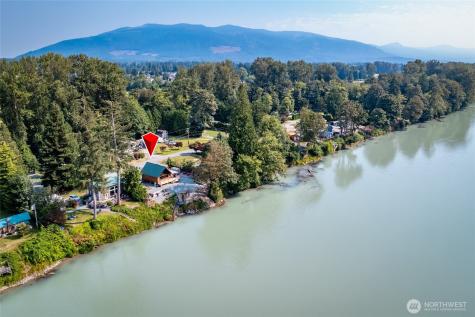 23704 Cove Road Sedro Woolley WA 98284