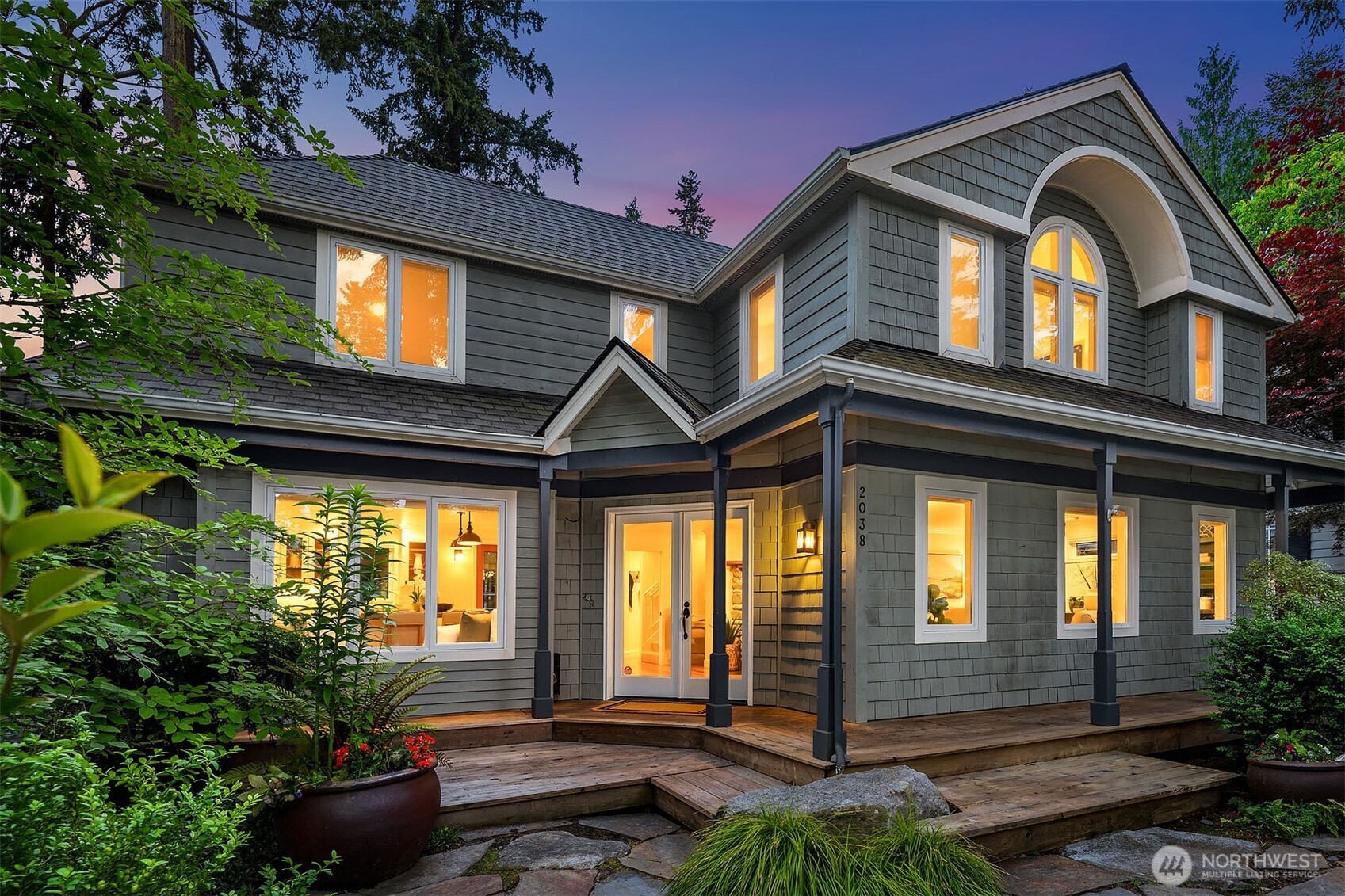 2038 9th Street W Kirkland WA 98033