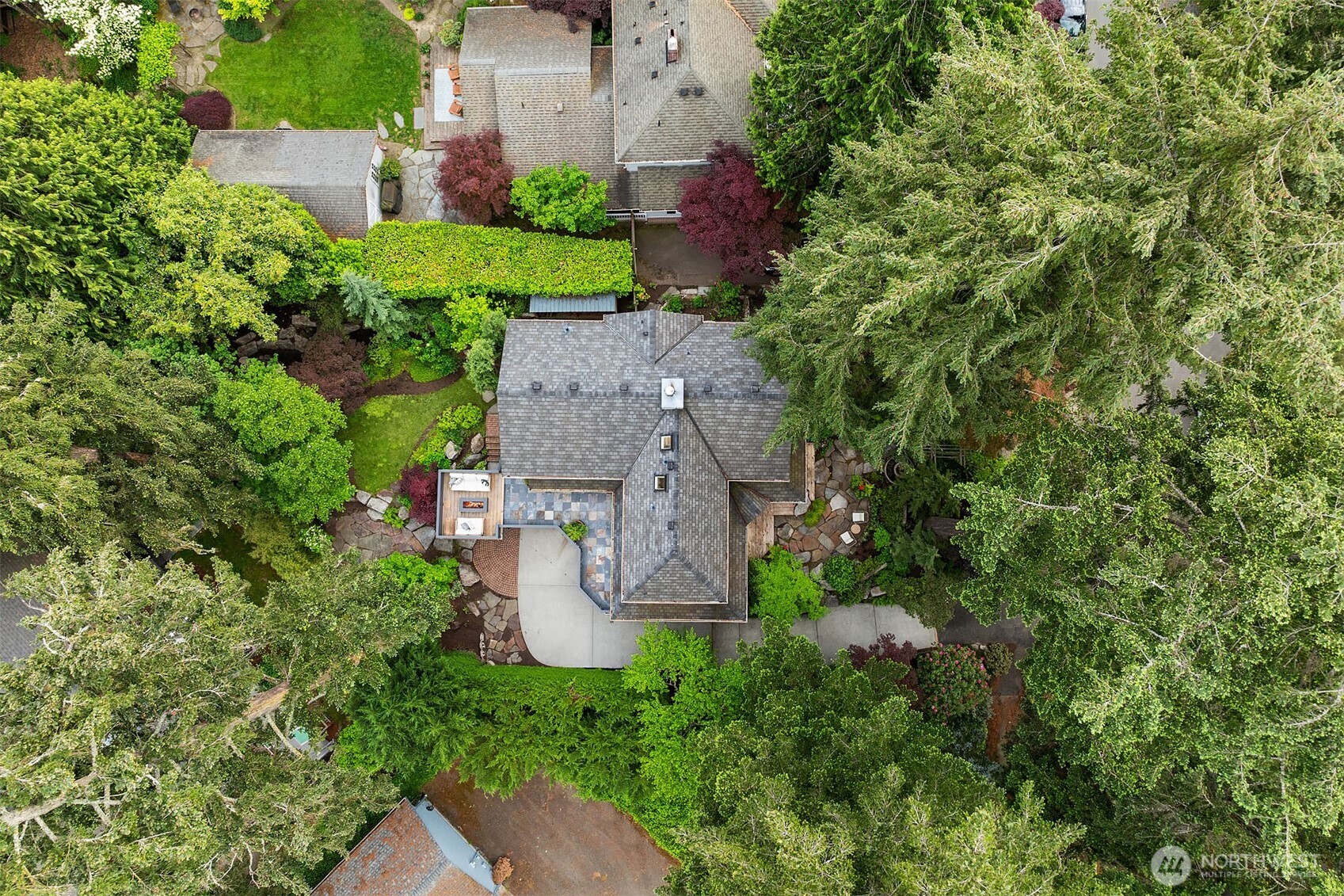 2038 9th Street W Kirkland WA 98033