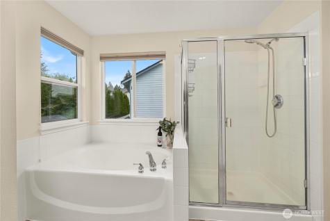 16910 132nd Avenue E Puyallup WA 98374