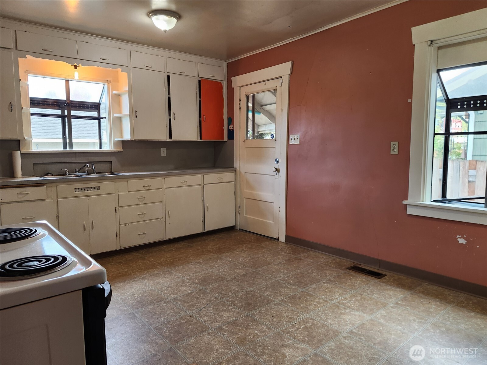 223 S 48th Street Tacoma WA 98408
