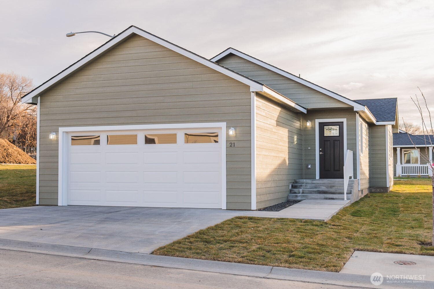 123 E 9th Avenue Moses Lake WA 98837