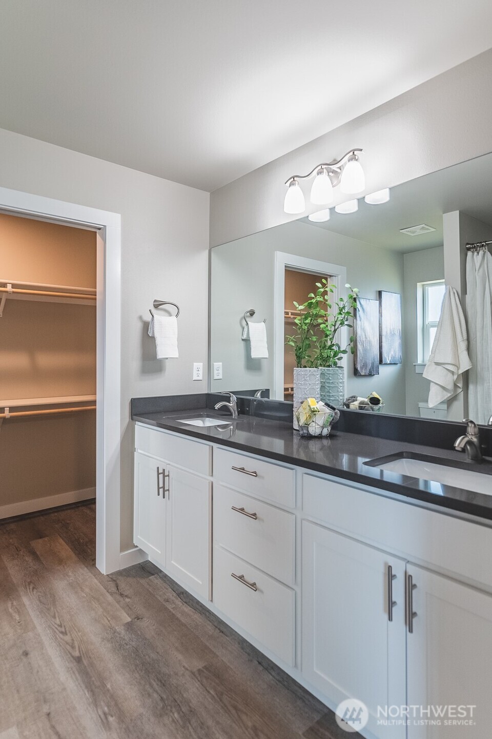 123 E 9th Avenue Moses Lake WA 98837