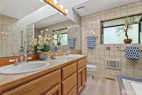 27652 188th Place SE Kent WA 98042
