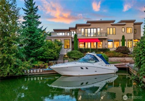 2 Crescent Key SE Bellevue WA 98006