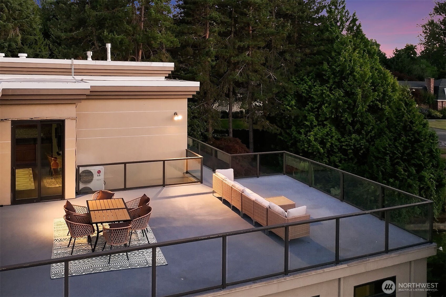 2 Crescent Key SE Bellevue WA 98006