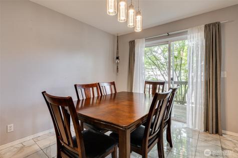 1978 Meadowood Loop Woodland WA 98674