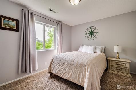 1978 Meadowood Loop Woodland WA 98674