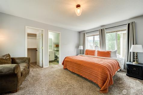 1978 Meadowood Loop Woodland WA 98674