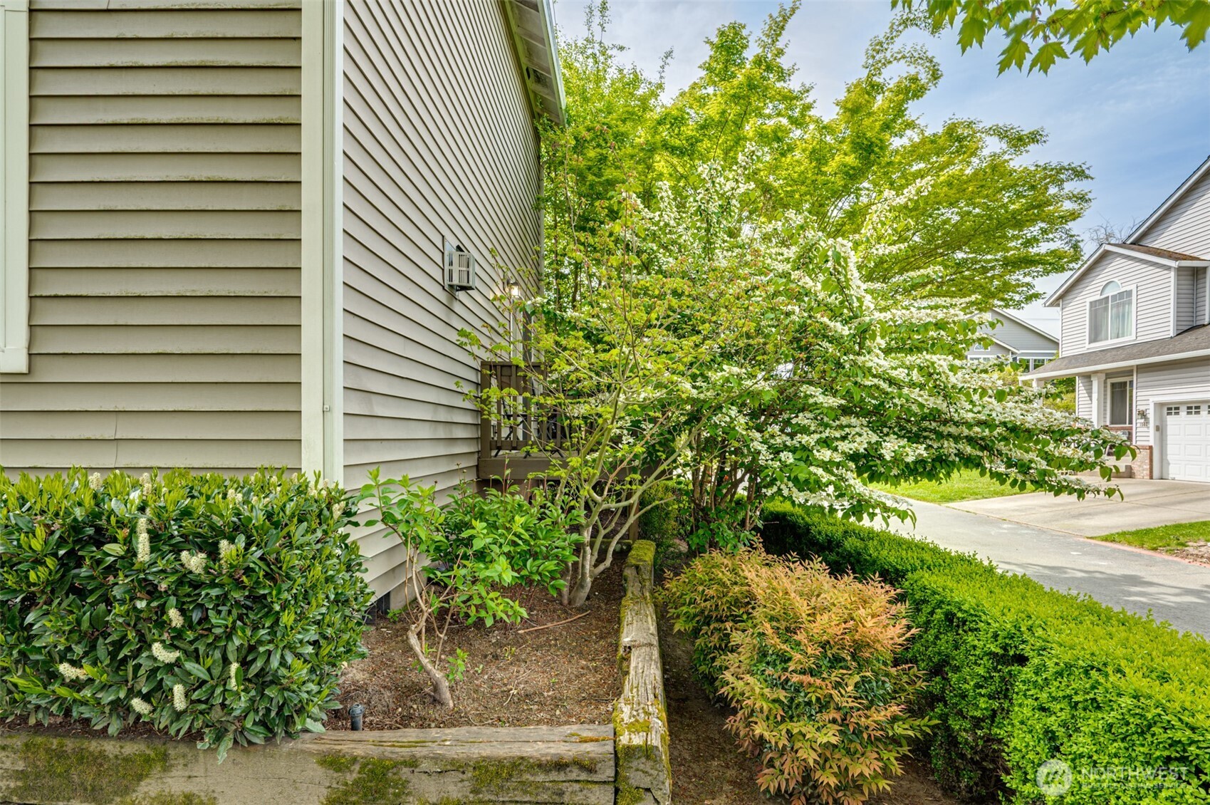 1978 Meadowood Loop Woodland WA 98674