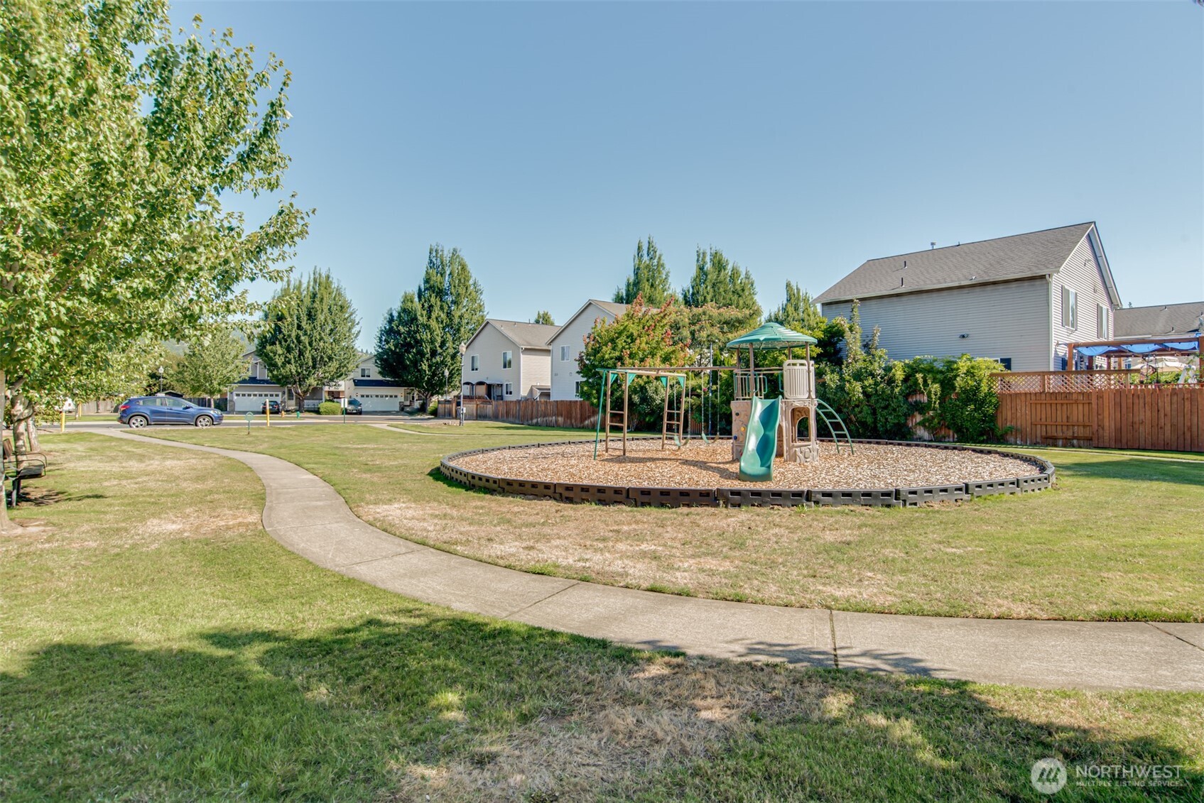 1978 Meadowood Loop Woodland WA 98674