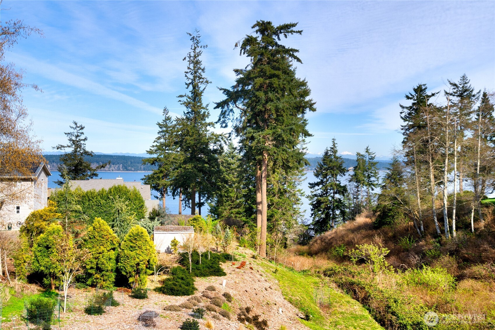2303 North Bluff Road Greenbank WA 98253