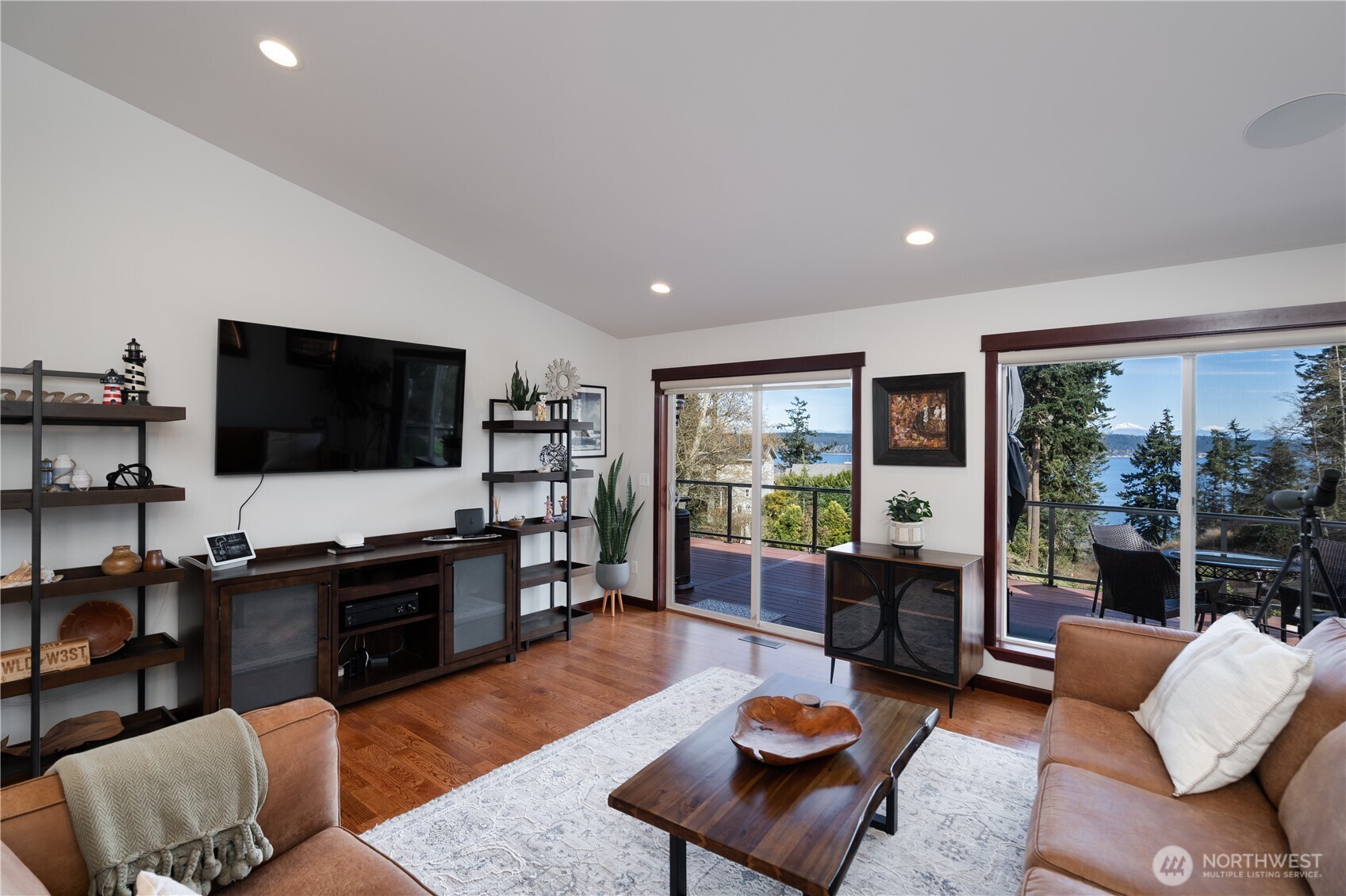 2303 North Bluff Road Greenbank WA 98253