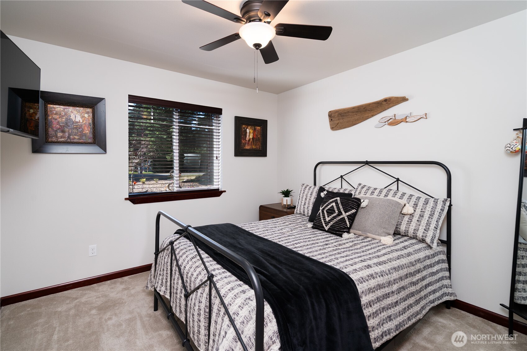 2303 North Bluff Road Greenbank WA 98253