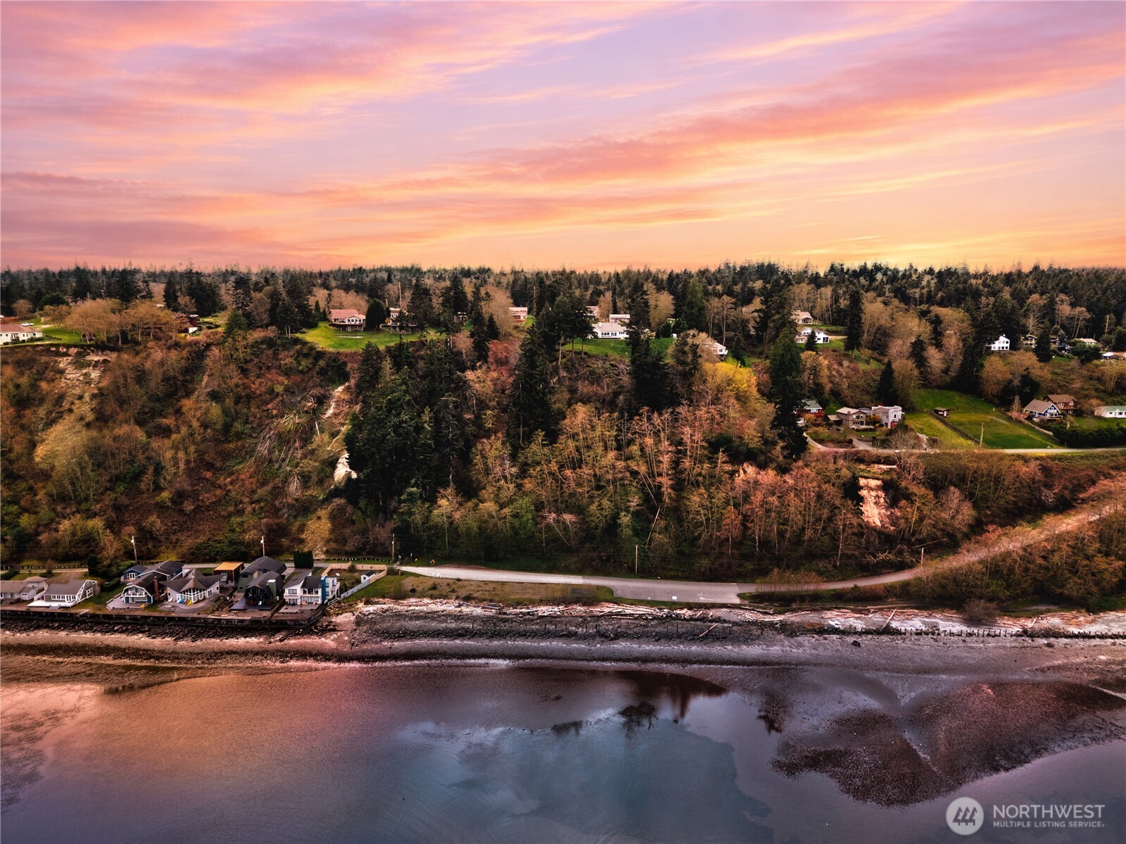 2303 North Bluff Road Greenbank WA 98253