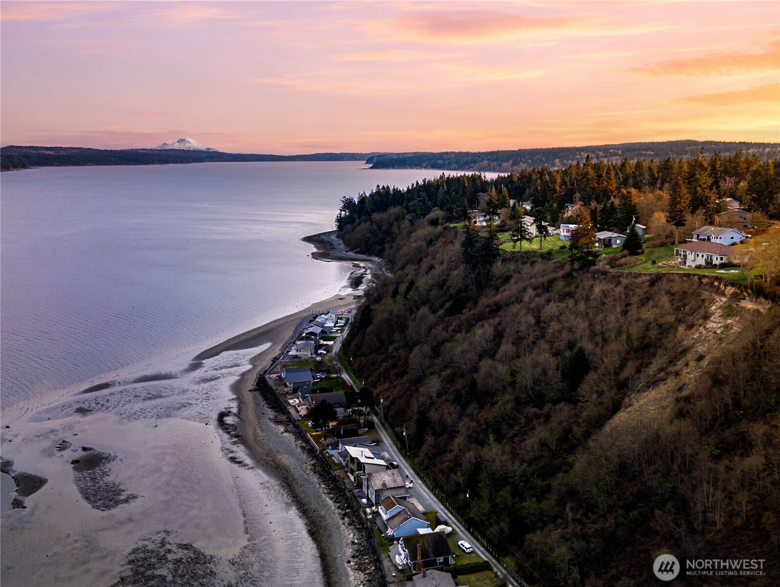 2303 North Bluff Road Greenbank WA 98253