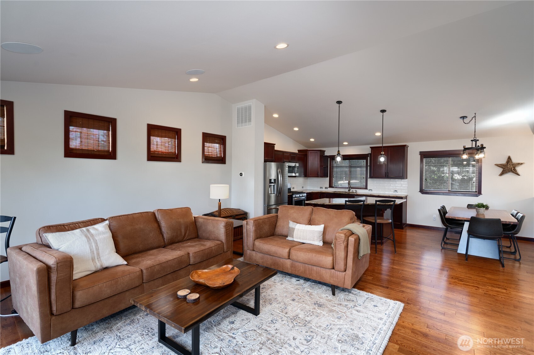 2303 North Bluff Road Greenbank WA 98253