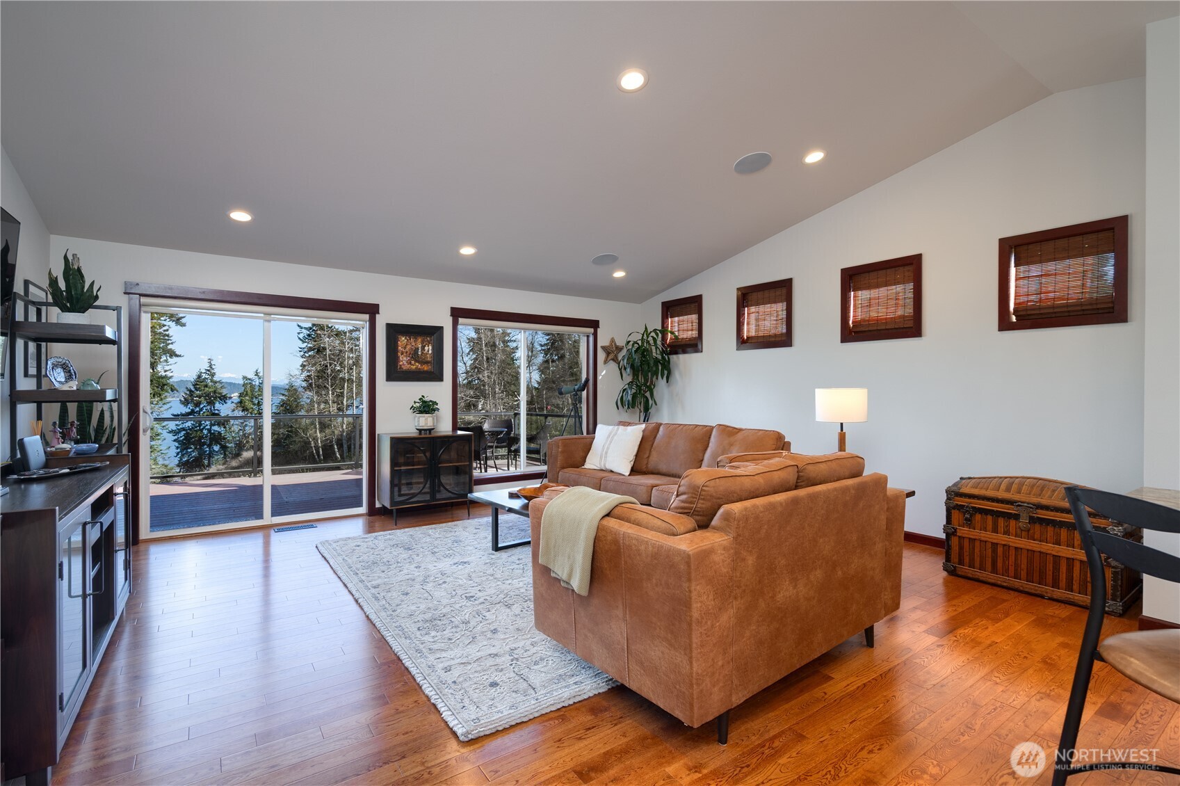 2303 North Bluff Road Greenbank WA 98253