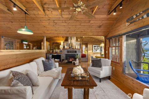 2726 Sea Garden Lane Camano Island WA 98282