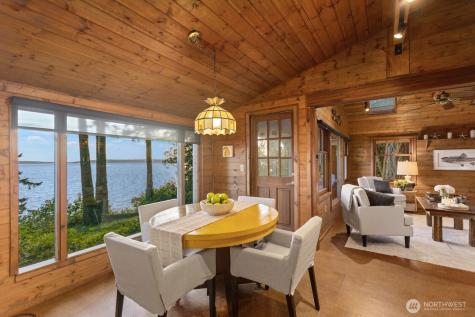 2726 Sea Garden Lane Camano Island WA 98282