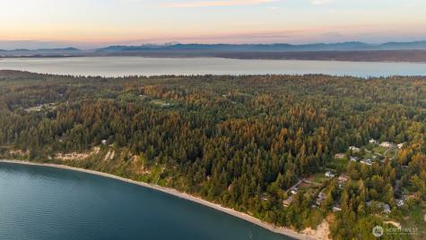 2726 Sea Garden Lane Camano Island WA 98282