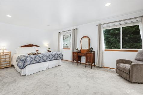 1227 199th Street Sw Lynnwood WA 98036