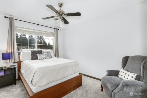 1227 199th Street Sw Lynnwood WA 98036