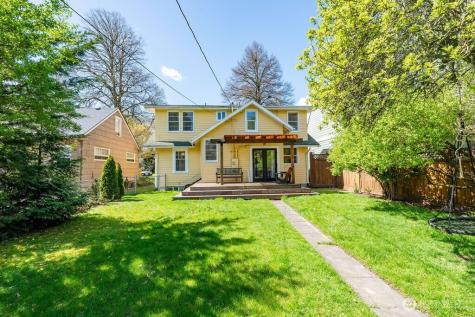 1424 25th Avenue Longview WA 98632