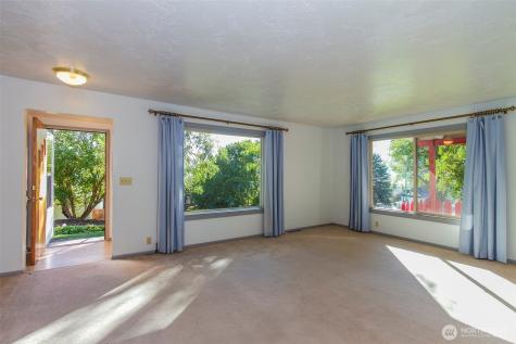 159 E 10th Avenue Colville WA 99114