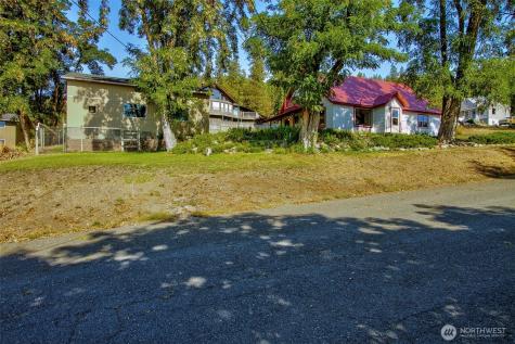 159 E 10th Avenue Colville WA 99114