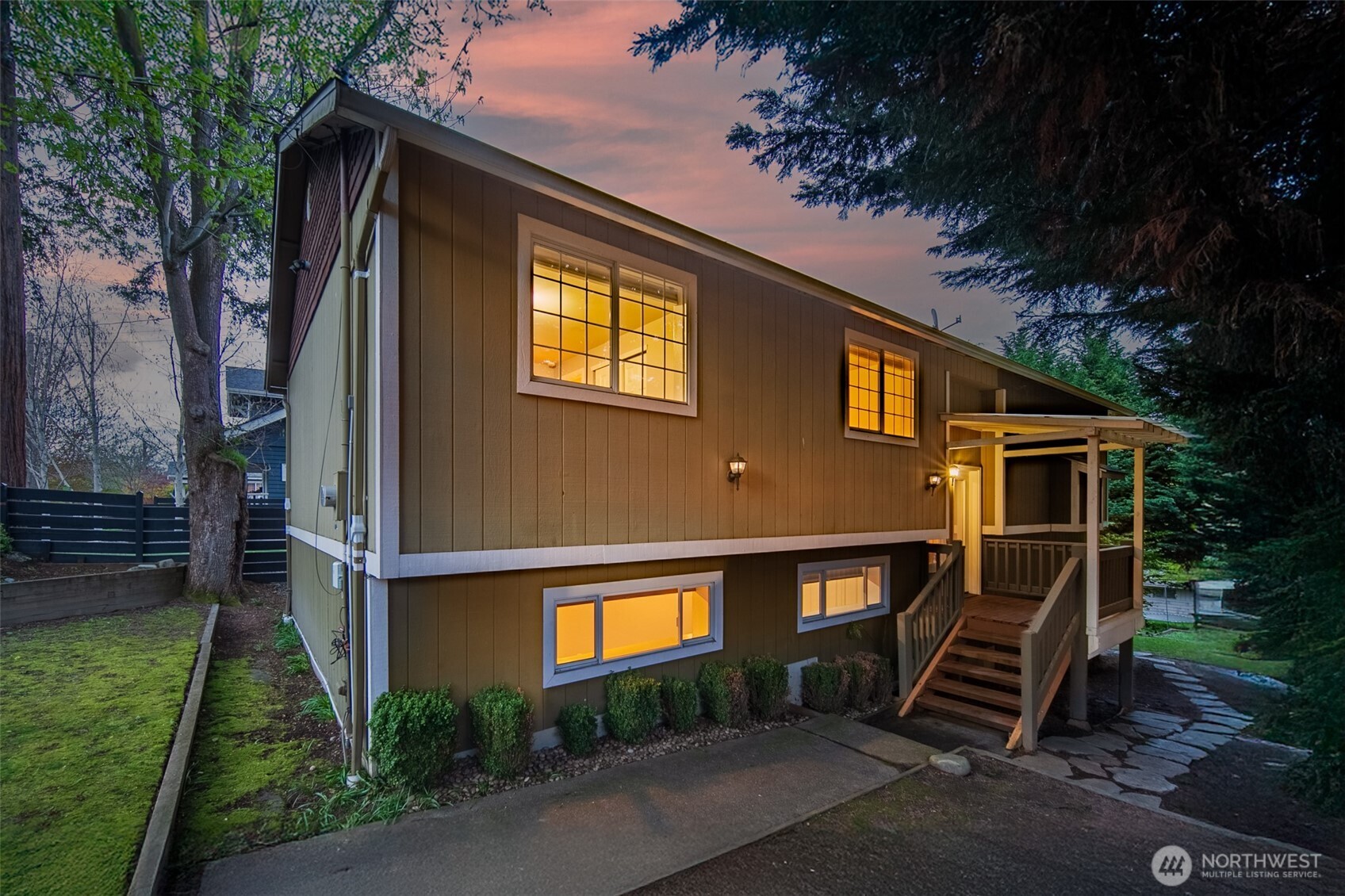 1612 26th Avenue Seattle WA 98122