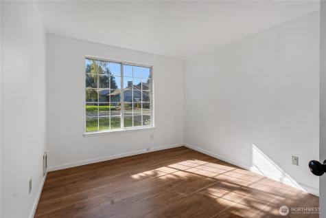 34806 10th Place SW Federal Way WA 98023