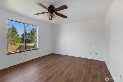 34806 10th Place SW Federal Way WA 98023