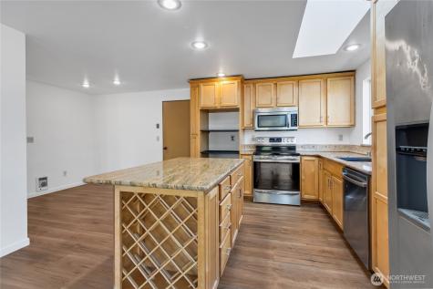 34806 10th Place SW Federal Way WA 98023