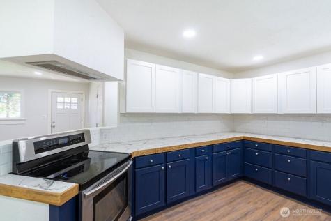 13 Barrett Road W Montesano WA 98563