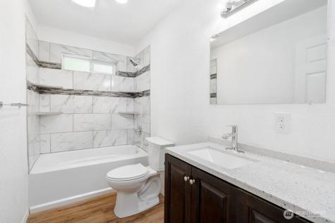 13 Barrett Road W Montesano WA 98563